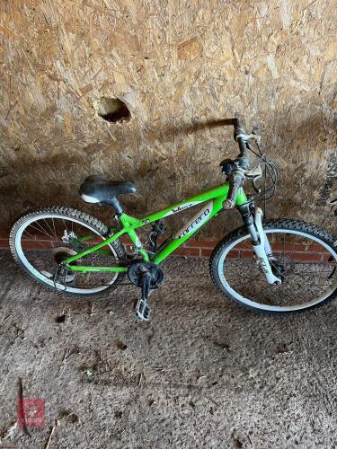 2 X CHILDRENS BIKES