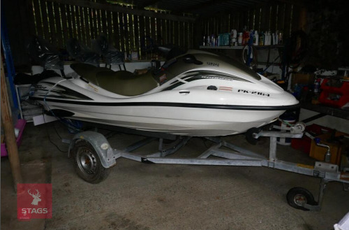 YAMAHA 1200 WAVE RUNNER JET SKI
