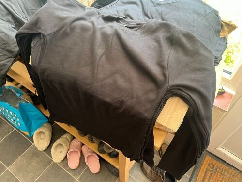 5 X XL LONG SLEEVE BLACK TOPS