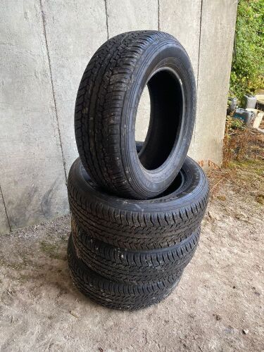 4 DUNLOP AT 25 265/60/18 TYRES