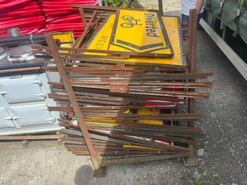 STILLAGE OF ROAD SIGNS