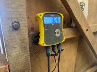 HORSE WEIGH SCALES & TRU TEST DISPLAY - 14