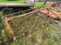 13' FOLDING MOUNTED CHAIN HARROWS - 4