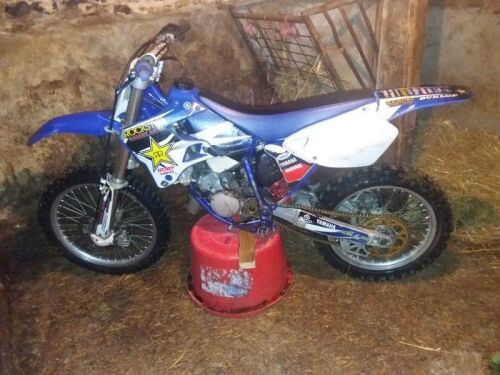 YAMAHA YZ125 MOTORBIKE