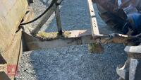 SINGLE AXLE DUNG TRAILER - 11