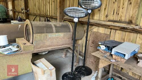 2000W FREESTANDING HEAT LAMP
