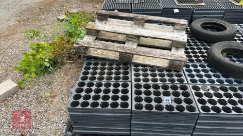 APPROX 200 HEAVY DUTY PLUG TRAYS
