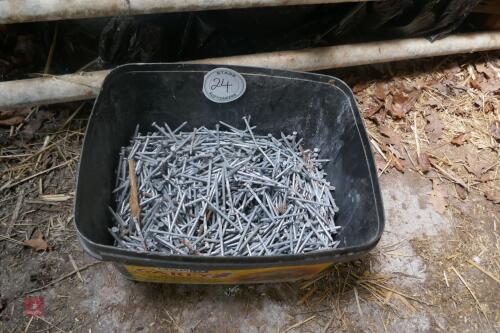 LARGE TUB OF 3 1/2'' NAILS