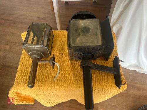 2 COACHING LAMPS
