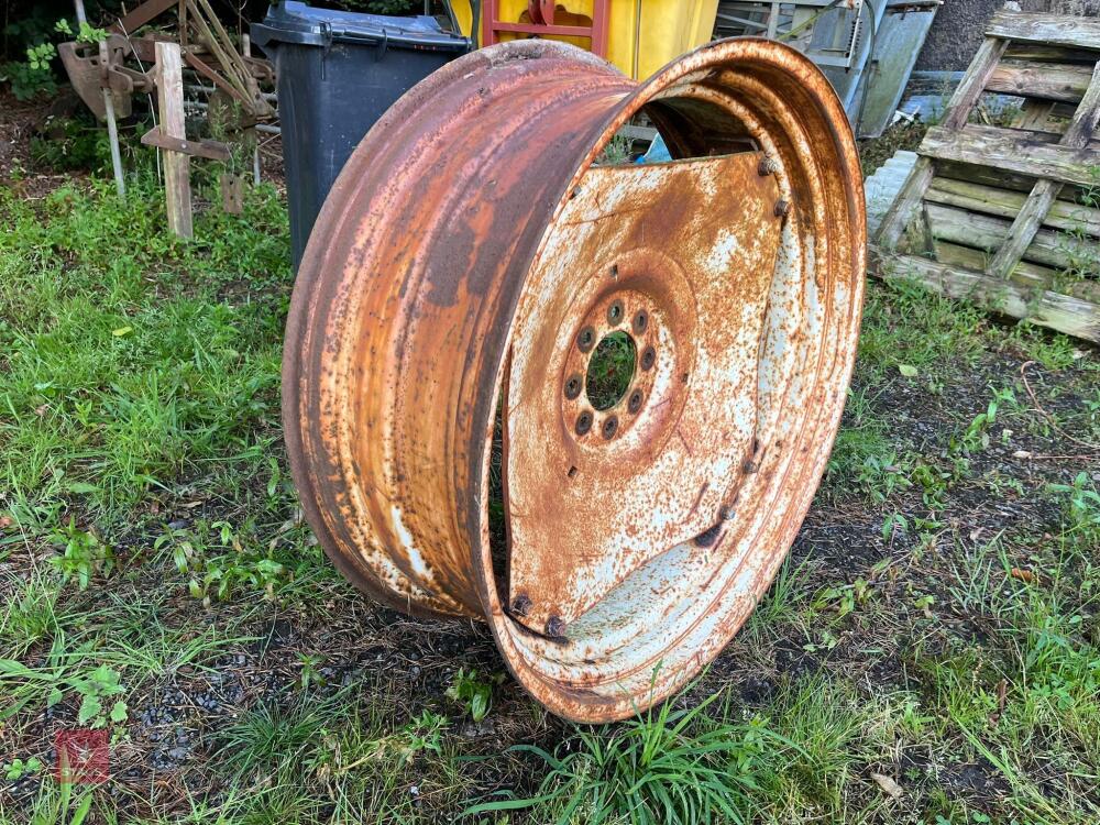 FORD 16.9 R38 WHEEL CENTER