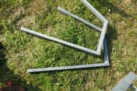3 GALVANISED SHEEP FEEDER FRAMES (101) - 3