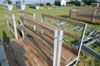 3 WALK THROUGH SHEEP FEEDERS (102) - 7