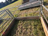 5' SQUARE BALE FEEDER (120) - 5