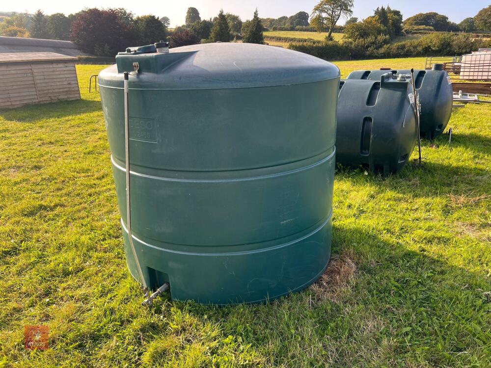 DESO V2455 FUEL/OIL TANK (134)