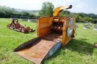 2001 LUCAS G RAPTOR BALE SPREADER - 4