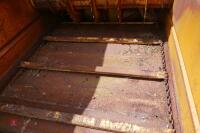 2001 LUCAS G RAPTOR BALE SPREADER - 16