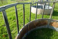 HEAVY DUTY CATTLE ROUND FEEDER (72) - 7