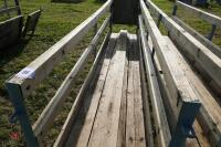 2 WALK THROUGH SHEEP FEEDERS (86) - 3