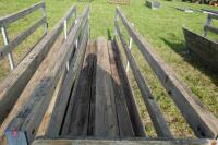 2 WALK THROUGH SHEEP FEEDERS (86) - 9