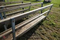 2 SHEEP LAMBING FEEDERS (87) - 8