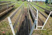 2 SHEEP LAMBING FEEDERS (87) - 9