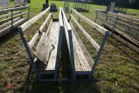 2 SHEEP LAMBING FEEDERS (88) - 3