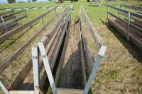 2 SHEEP LAMBING FEEDERS (88) - 6