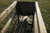 1 X 11' SHEEP LAMBING FEEDER (92) - 6