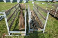 2 SHEEP LAMBING FEEDERS (94) - 6