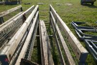 2 SHEEP LAMBING FEEDERS (94) - 7
