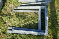 3 GALVANISED SHEEP FEEDER FRAMES (98) - 3