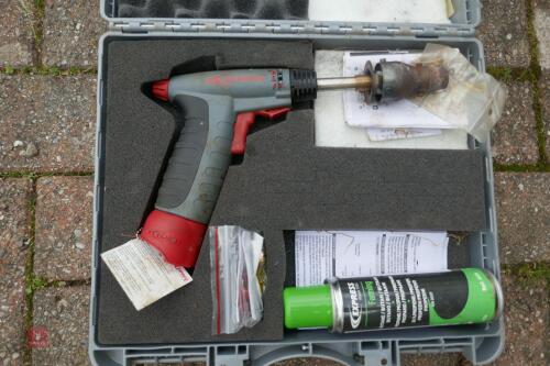 EXPRESS CALF DE-HORNING IRON