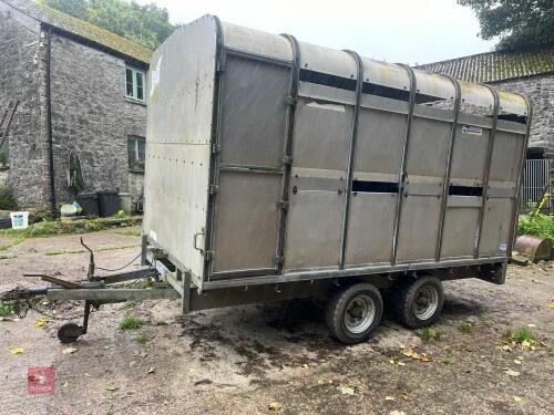 IFOR WILLIAMS 12' LIVESTOCK TRAILER