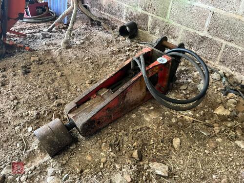 HYDRUALIC DIGGER POST BANGER (326)
