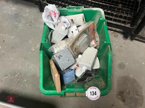 LARGE BOX OF ELECTRICAL FITTINGS (134)