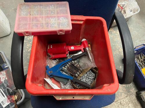 BOX OF RIVET GUNS & RIVETS ETC (149)
