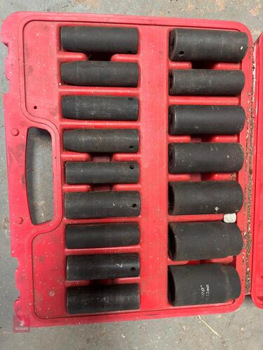 LONG SOCKET SET (155)