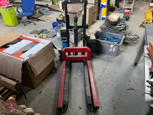 KENTRUCK ERGO-B 12V LIFTING TRUCK (180)