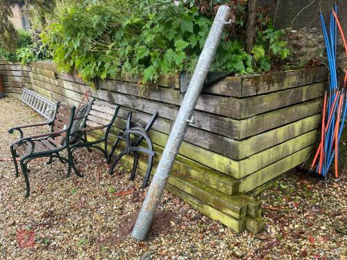 GALVANISED ROUND GATE HANGING POST (302)
