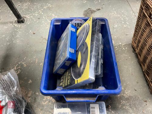 CLIP FIXINGS & RUBBER GROMMETS (192)