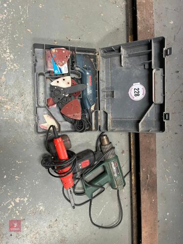 2 X 240V SANDERS & 1 240V HEAT GUN (228)