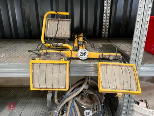 WORK SPOT LIGHTS (256)