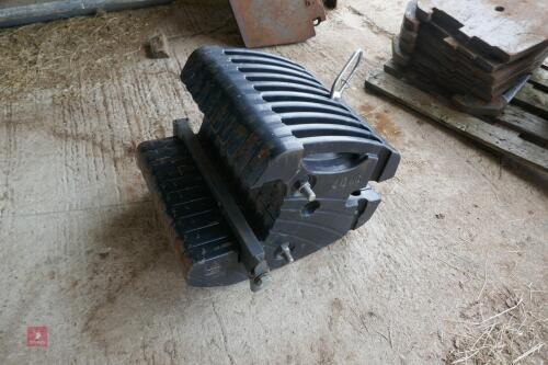 SET OF 10 40KG FRONT TRACTOR WEIGHTS