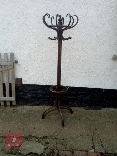 WOODEN COAT STAND