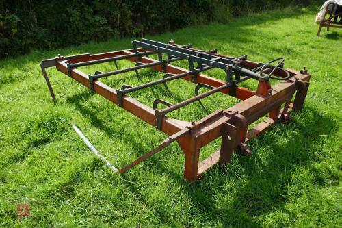 BROWNS FLAT 8 BALE GRAB