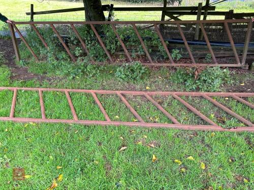 2 CATTLE FEED BARRIERS
