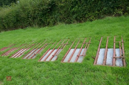 7 METAL GATES
