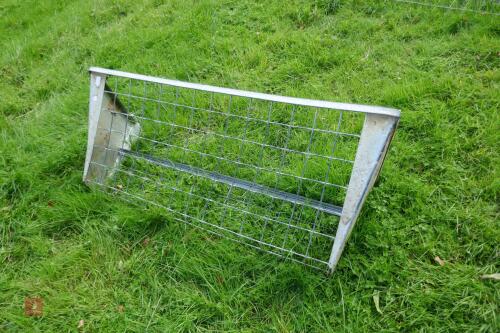 4' HOOK ON HAY RACK