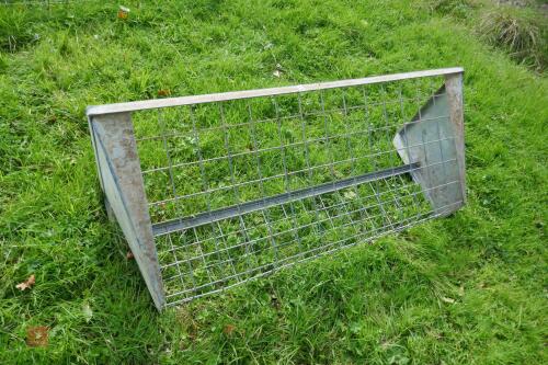 4' HOOK ON HAY RACK
