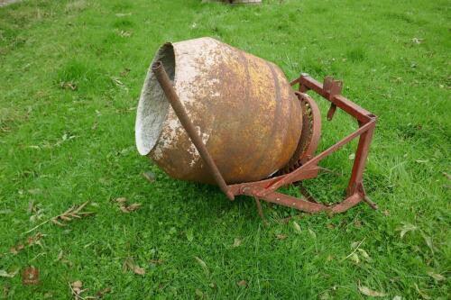 PTO DRIVEN CEMENT MIXER